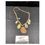 Agate and metal necklace
