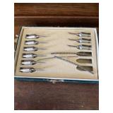 Veterinarian needles