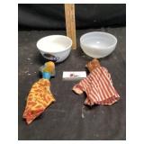Finger puppets and Oreo bowl