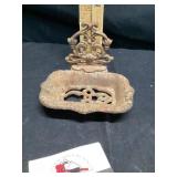 Cast-iron soap dish