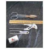 Pliers and tinsnips
