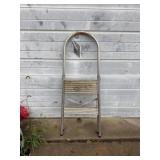 Aluminum stepstool
