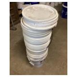 5 empty 5 gallon buckets with lids