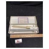 Metal hinged box type adhesive tape, cutting rack