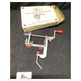 Apple peeler corer slicer