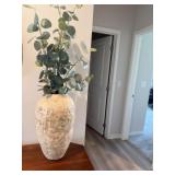 19 in vase