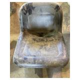 Snapper seat