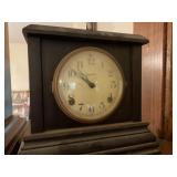 Vintage mantle clock