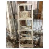 Aluminum ladder