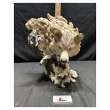 Resin Wolfe decor
