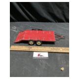 International 95 low bed, trailer metal