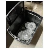 Tote of glass