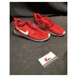 Nikes size 6 1/2