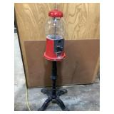 Gumball machine doesnï¿½t need key and missing b