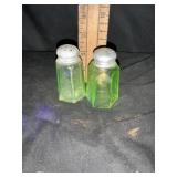 Uranium salt and pepper shakers