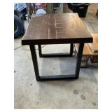 Table approximately 21 x 22 x 25 tall