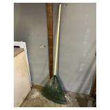 Leaf rake