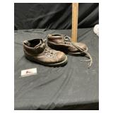 Martinï¿½s menï¿½s shoes size 11