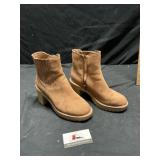 Universal thread womenï¿½s boots size 8