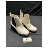 Mia womenï¿½s boots size 8