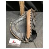 Rowlingï¿½s catchers glove