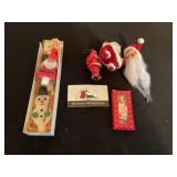 Vintage Santaï¿½s and candles
