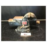 Bench Vise