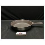 Wagner Ware #8 Cast Iron Skillet