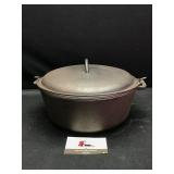 #8 Cast Iron Dutch Oven