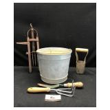 Garden Misc & Pail