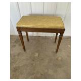Piano bench