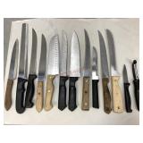 Assorted Kitchen Knives & Peeler