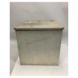 Vintage Muckle Insulated Porch Milk Box