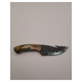 Knife, 8' Demascus steel skinning knife, 4' blade, w/leather sheath