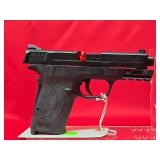 Smith & Wesson M&P 9 Ez Shield with 4 magazines appears to be new never shot