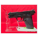 Smith & Wesson M&P 9 Ez Shield with 4 magazines appears to be new never shot