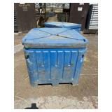 Plastic 4ft x 4ft x 4ft doublewall container w/lid