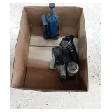 Box Lot: (3) bottle jacks.