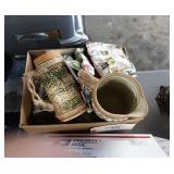 Ceramic mug lot.