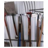 (9) Pieces yard tools.