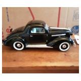 1936 Pontiac Deluxe.