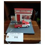 Snap-On Tool display.