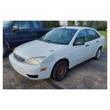 2005 FORD FOCUS SE - ZX4- SEDAN