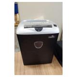 FELLOWES PS-67CS PAPER SHREDDER