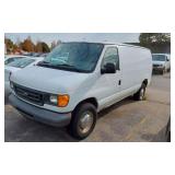 2005 FORD E250 WHITE FAN