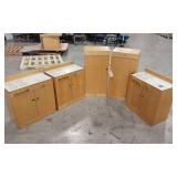 5 ASSORTED WOODEN CHILDS KITCHEN ITEMS