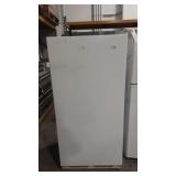 GIBSON UPRIGHT FREEZER