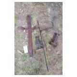 VINTAGE TRUCK HITCH AND JACKS