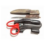 BANDAGE SCISSORS WITH LEATHER SHEATH AND KNIFE