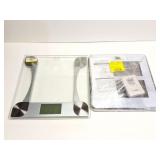 2- NEWBATROOM SCALES